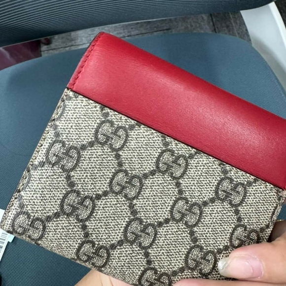 100% Authentic Gucci Padlock Leather Wallet - Picture 3 of 14